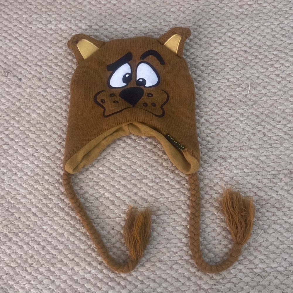 scooby-doo hat, one size fits all, comfy & cute